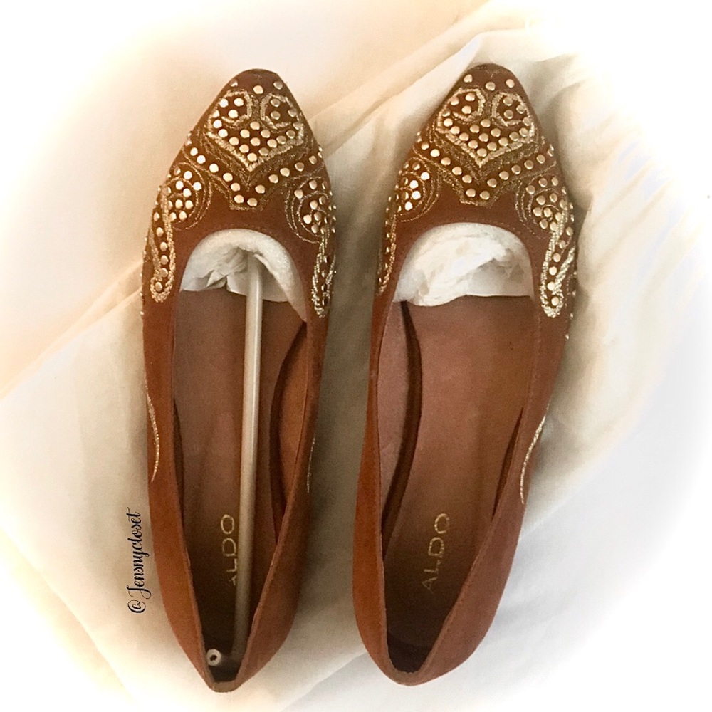 Aldo Embroidered Brown/Gold Pointed Toe Flats Sz 7